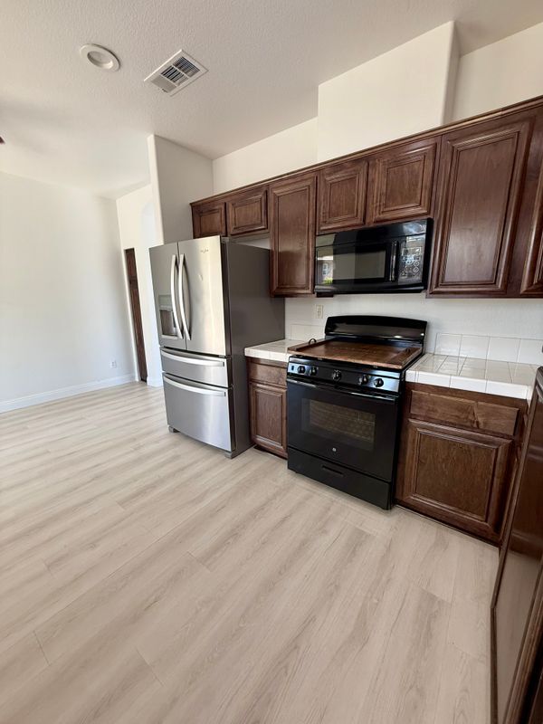 Building Photo - 1193 Woodburn Cir