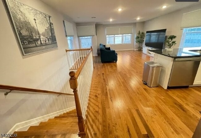 Building Photo - 201 Schuyler Ave