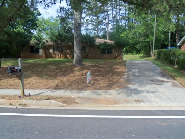 Foto del edificio - 2571 Sandtown Rd SW