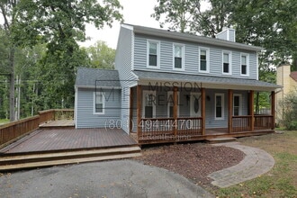 Building Photo - 1304 Manders Knoll Ct