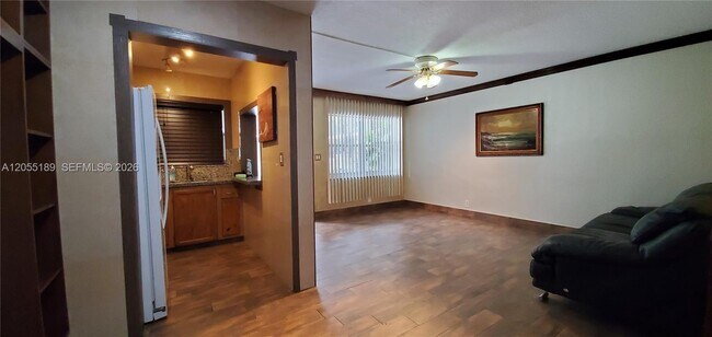 Building Photo - 1300 N 17th Ave