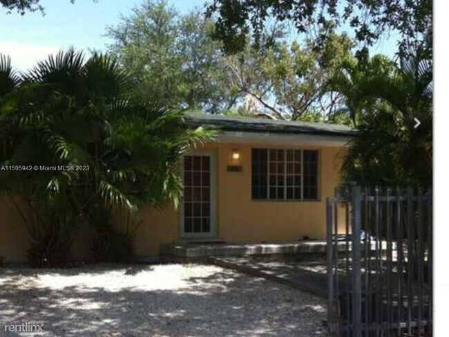 Foto del edificio - 3 br, 2 bath House - 2960 Whitehead St # 1