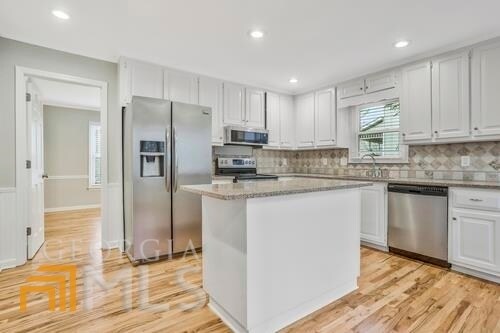 Building Photo - 5020 Pine Creek Cir