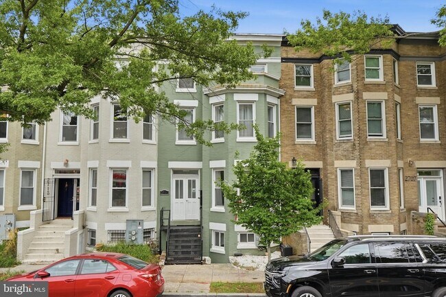 Building Photo - 2711 11th St NW