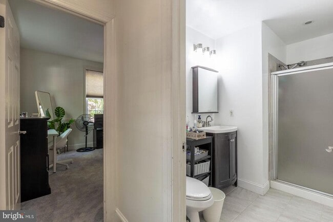 Building Photo - 1631 Green St