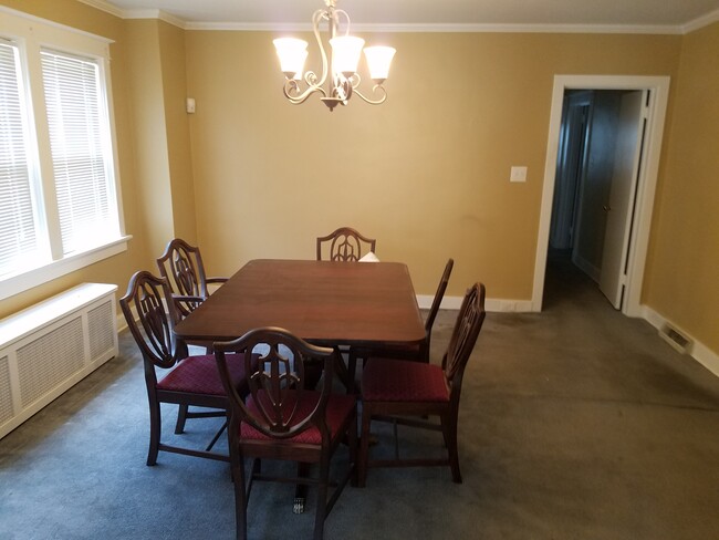 dining room - 1111 N Highland Ave