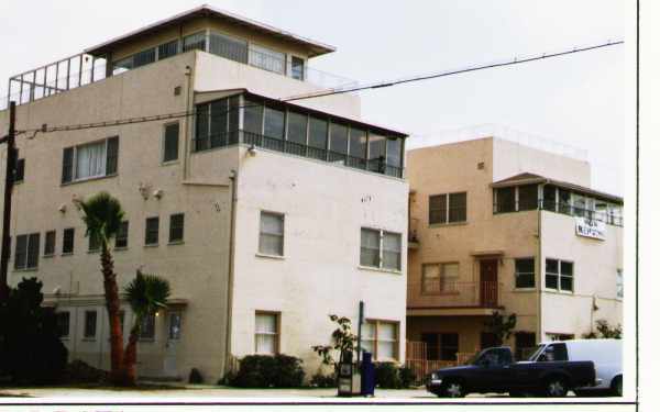 Building Photo - Cortez Heights Apartments