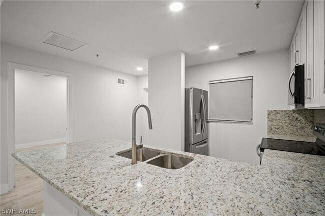 Foto del edificio - 4450 Botanical Pl Cir