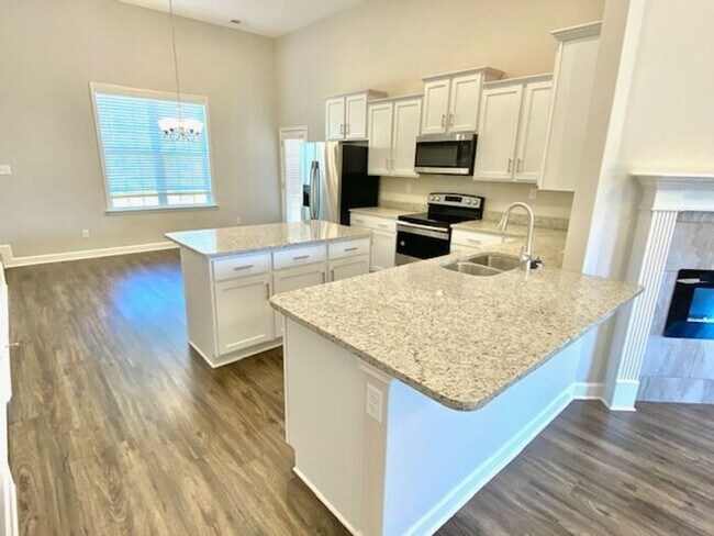 Building Photo - Now Leasing 5 Bedroom 3 Bath Home In Horn ...