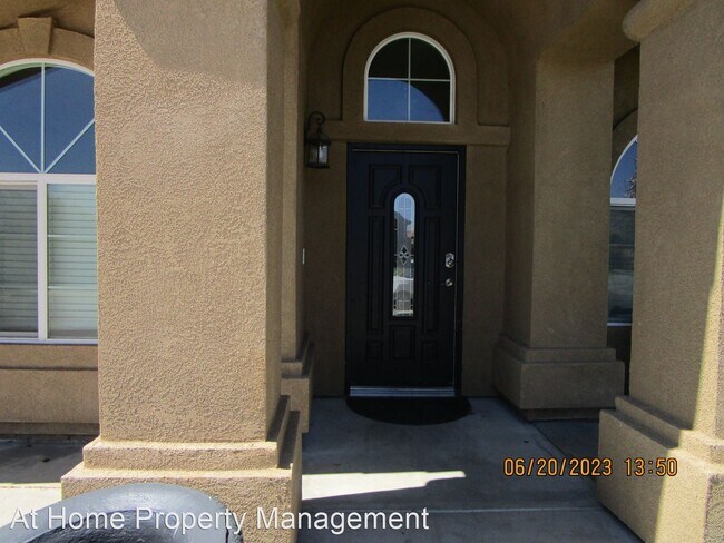 Foto del edificio - 5 br, 2 bath House - 9320 Cadbury Dr