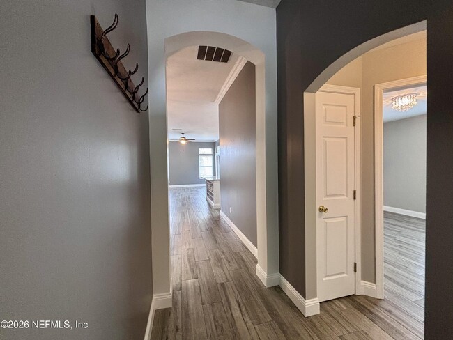 Foto del edificio - 612 Morning Mist Way