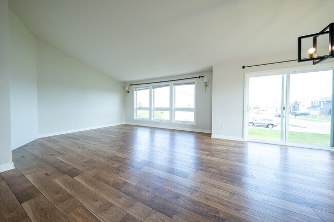 Building Photo - 17318 Encina Path