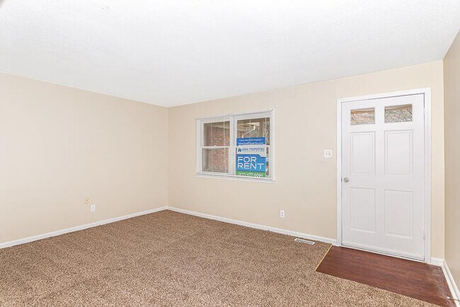 Building Photo - 4 bed 2 bath ranch home!