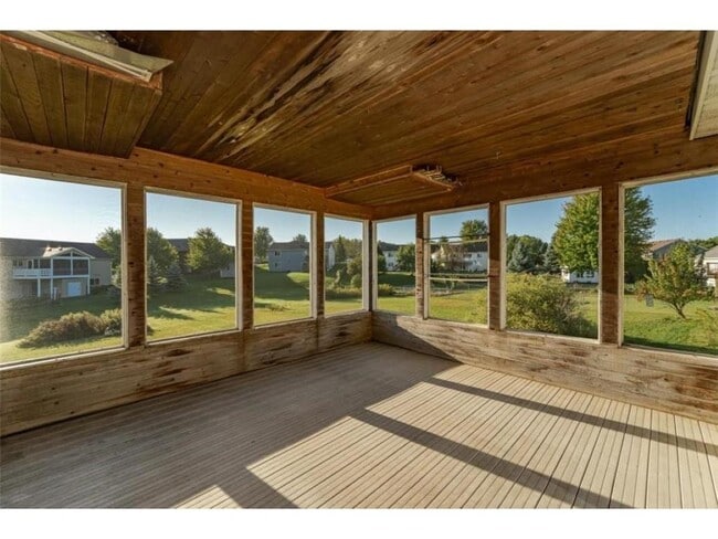 Foto del edificio - 6372 Bandel Ln NW