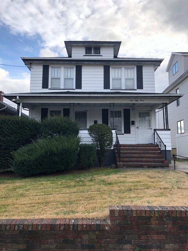 Building Photo - 153 Arlington Ave