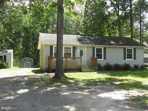 Primary Photo - Country Living
