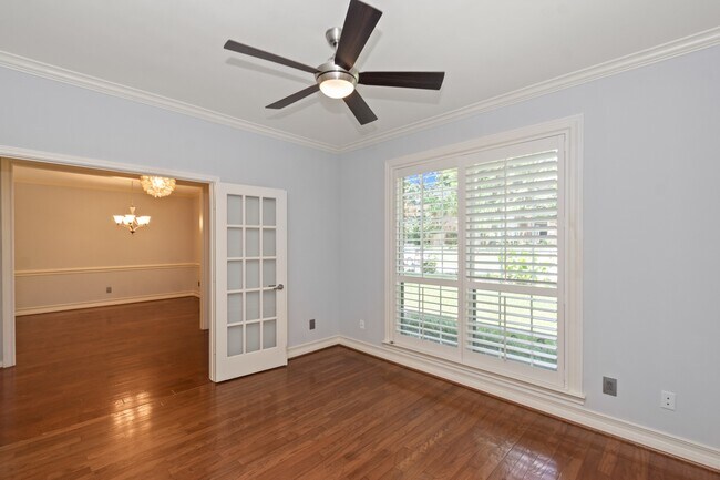 Foto del edificio - 23 Vista Mill Pl