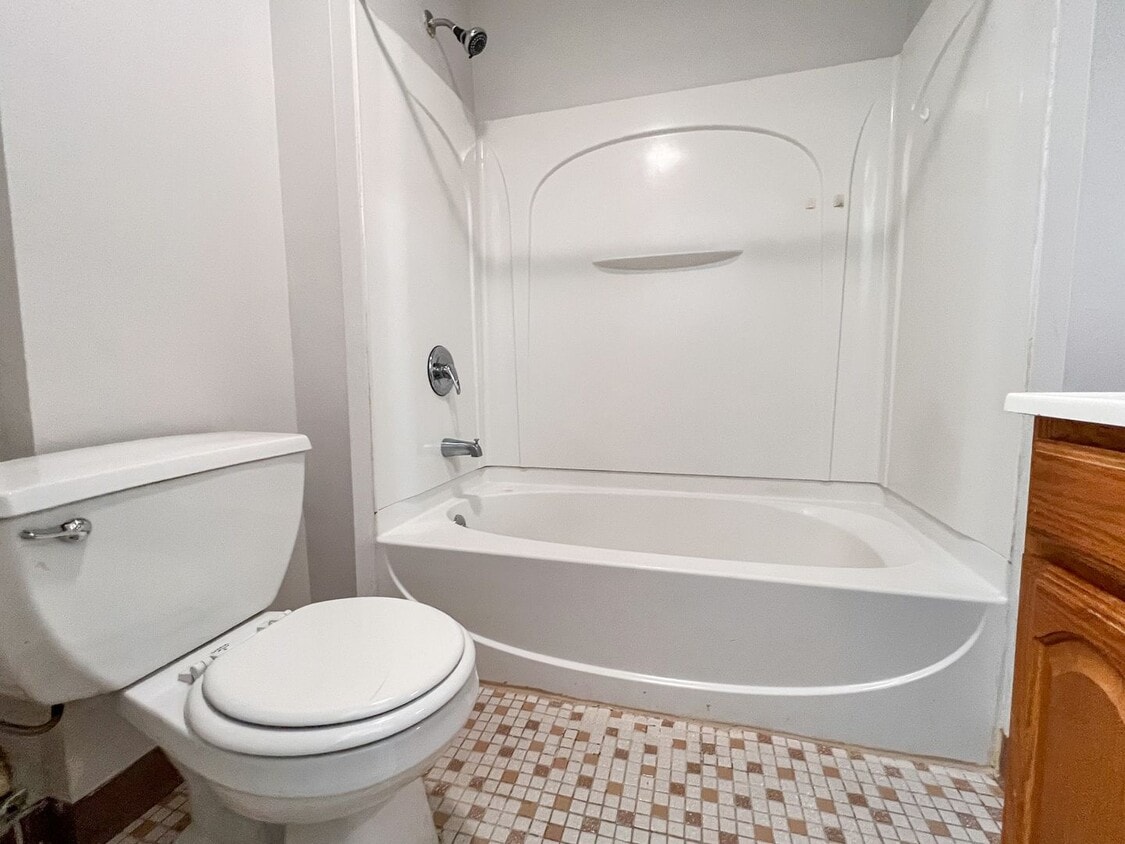 Photo - 207 Wethersfield Ave / Ari Properties, LLC