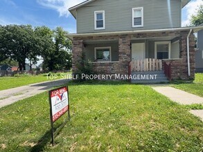 Building Photo - 1145 21st St