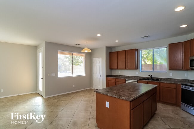 Foto del edificio - 4027 W Valley View Dr