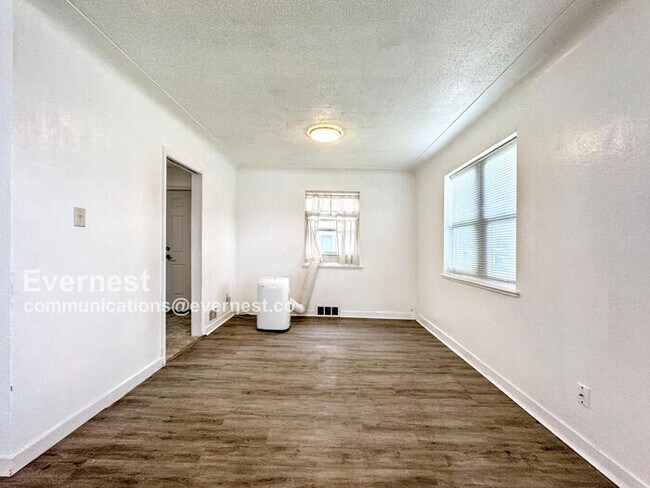 Foto del edificio - 2836 Monroe St