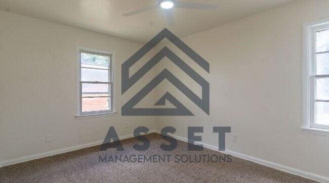 Foto del edificio - Charming 4 Bedroom Rent to Own Home!!