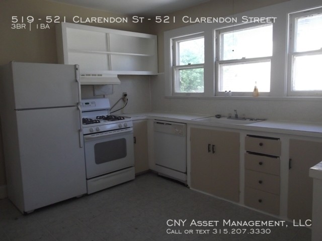 Building Photo - 519 Clarendon St