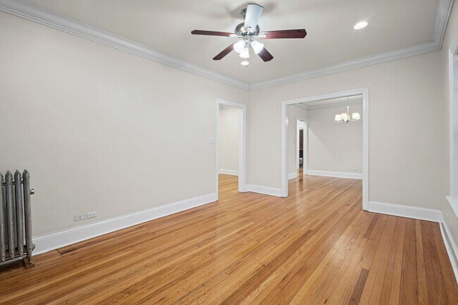 Foto del edificio - 1426 E Hyde Park Blvd