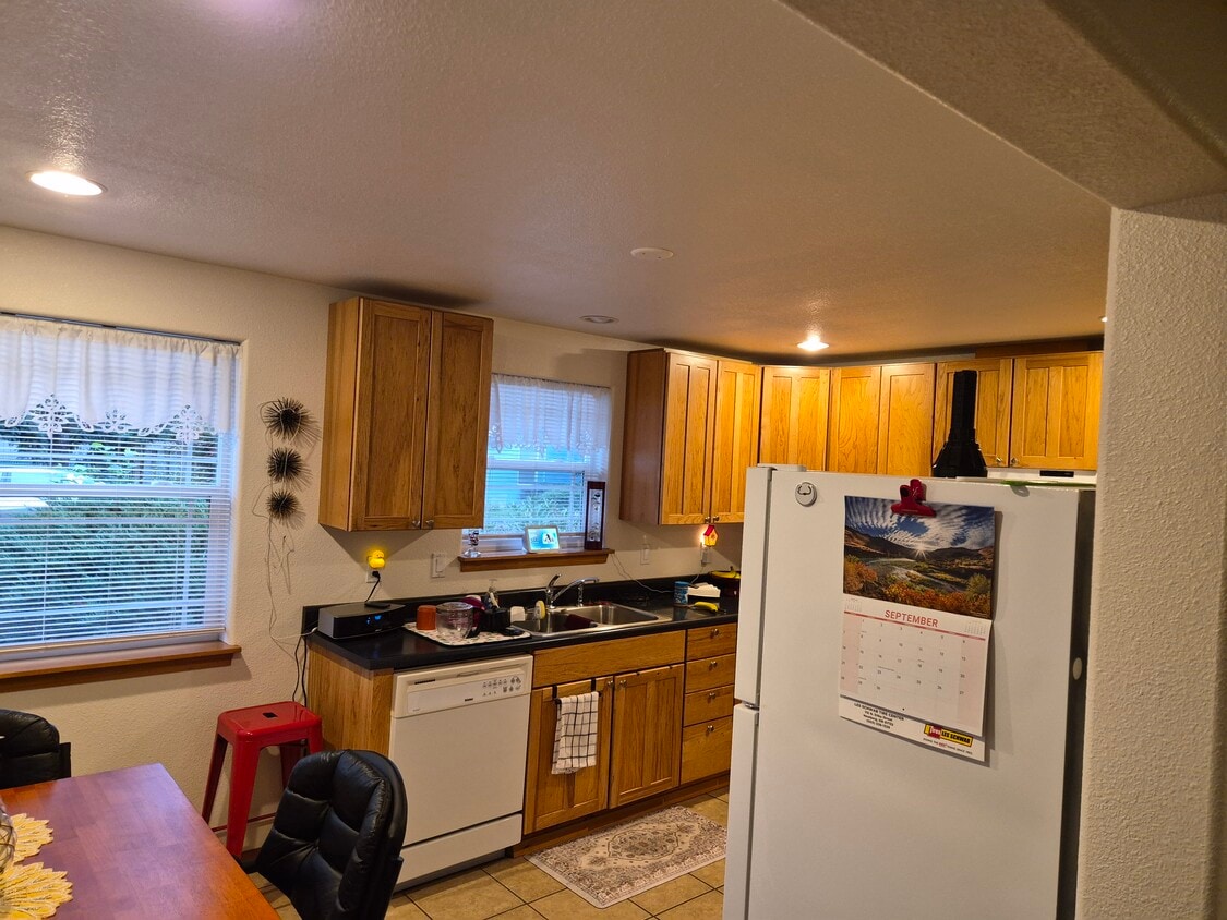 Foto del edificio - 3007 NE Maloney Dr