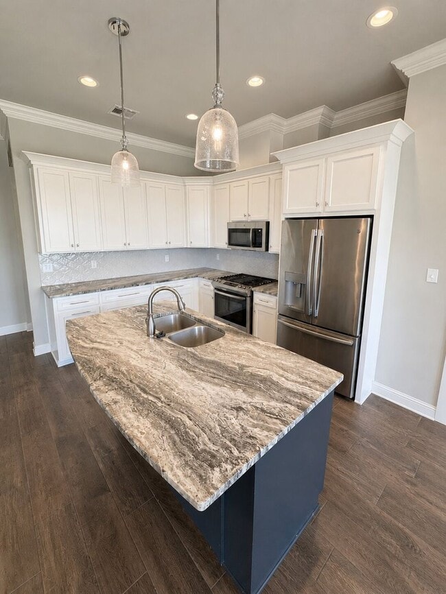 Building Photo - Forest Hills Subdivision!
