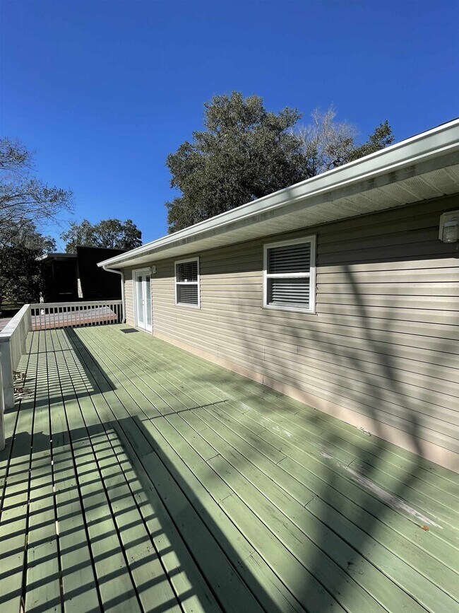 Foto del edificio - 6575 Park Ave