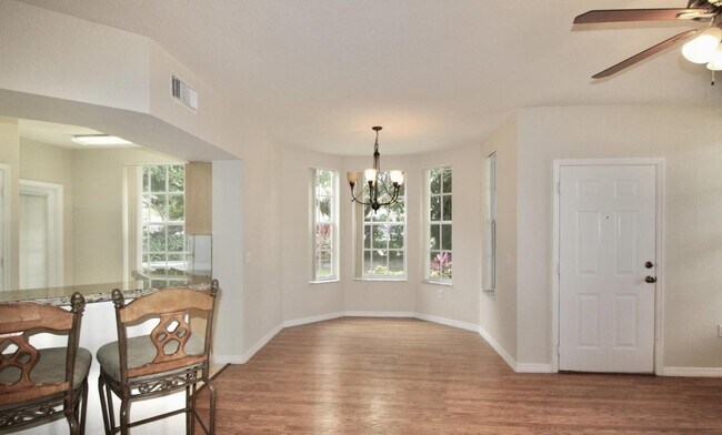 Building Photo - 1007 Belmont Pl