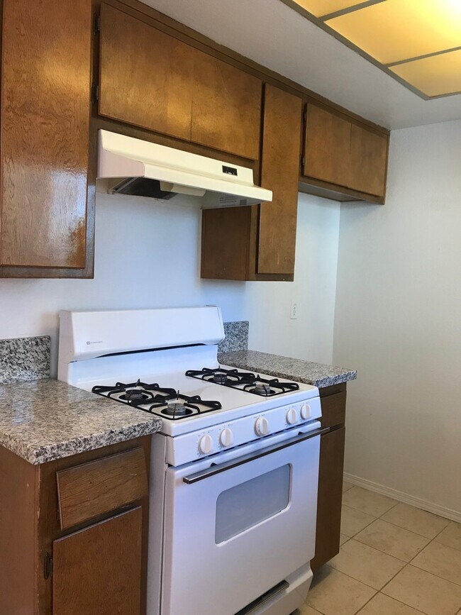 Foto del edificio - Redlands Condo Within Walking Distance to ...