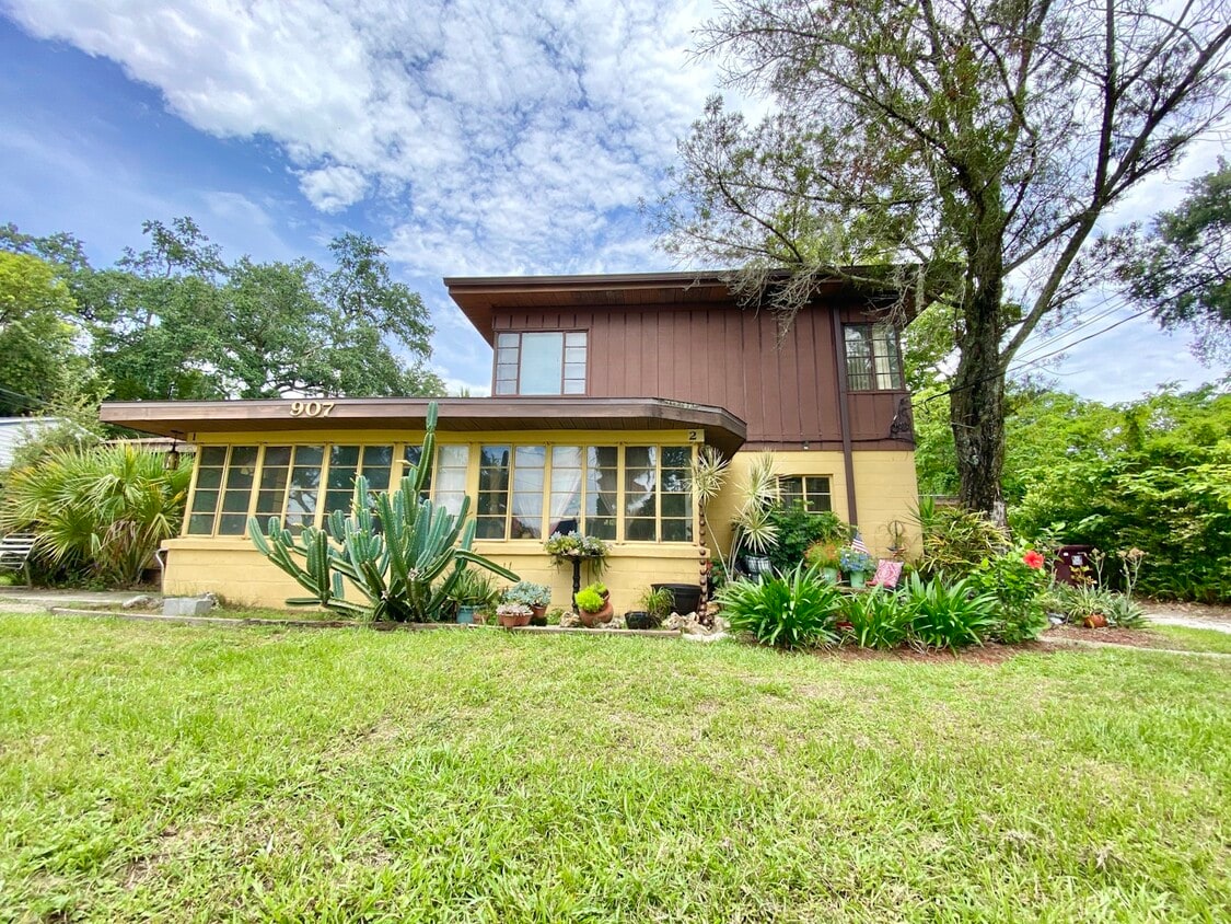 Photo - 907 Dowd Avenue, Unit 3 (Upstairs 2/1)