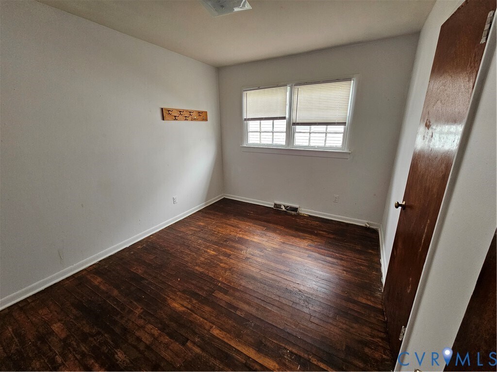 Foto del edificio - 1010 E 16th St