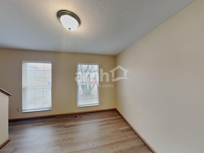 Foto del edificio - 2245 Yagger Bay Dr