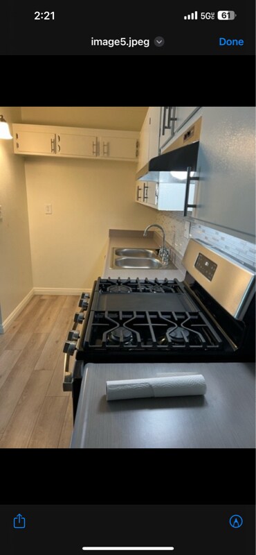 Foto del edificio - 6928 Woodley Ave