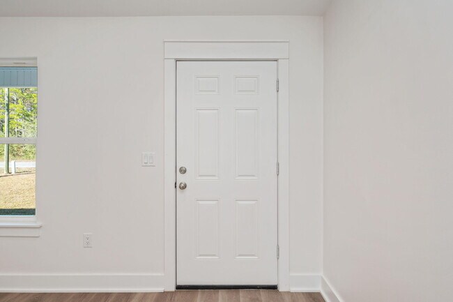 Foto del edificio - 68 Iris Ln