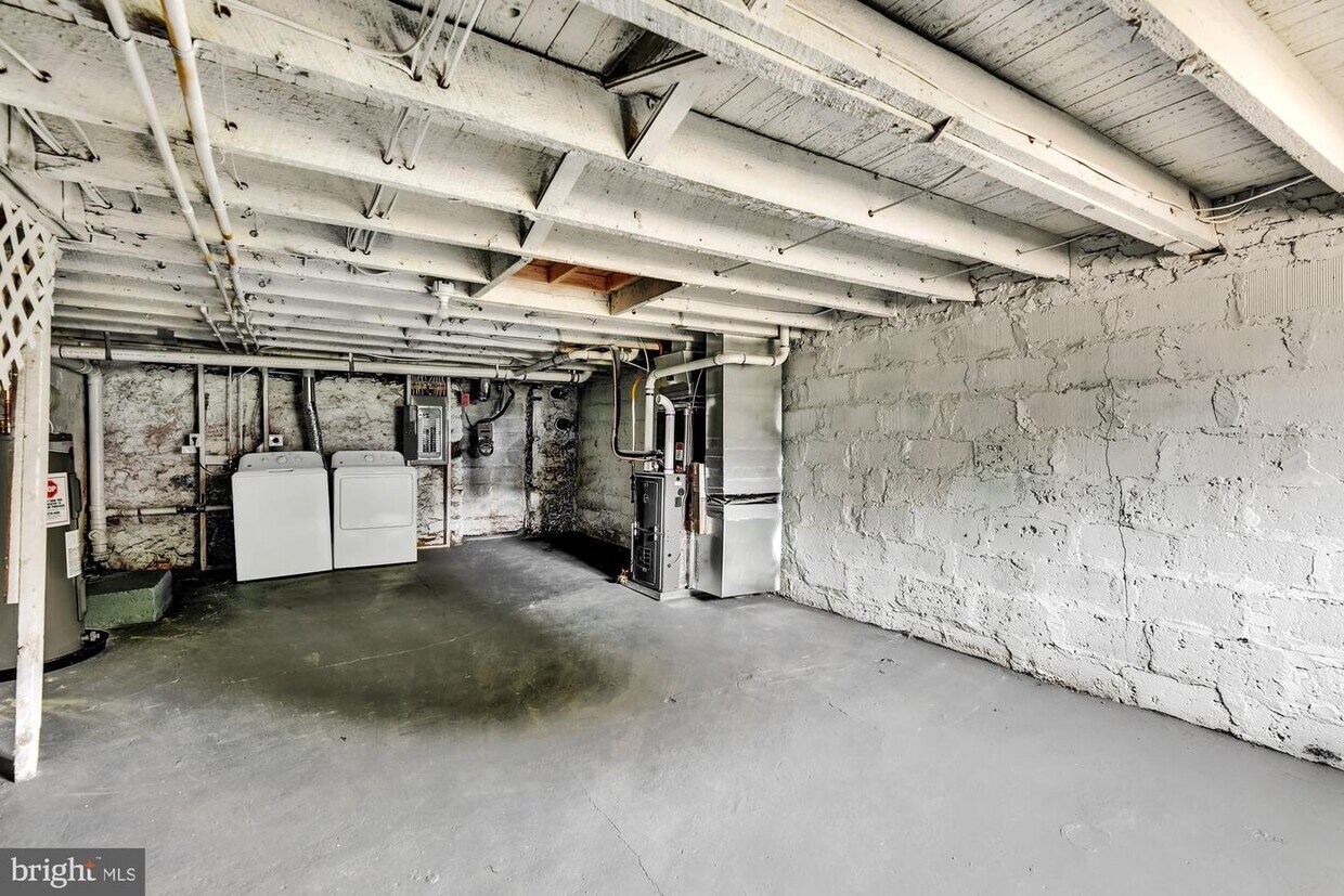 1509 Montpelier St, Baltimore, MD 21218 Townhouse for Rent in