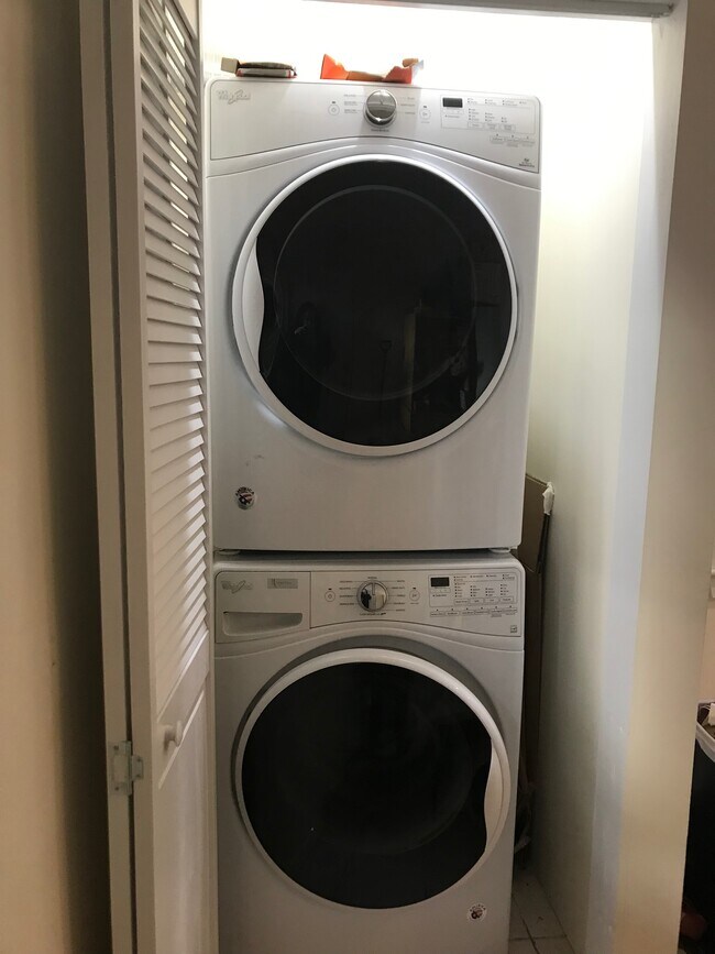 Foto del edificio - 79 Gibbs St