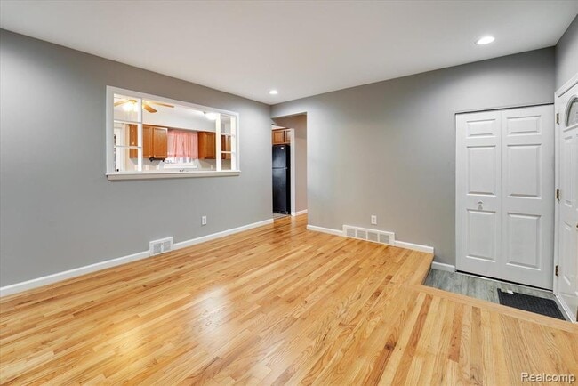 Foto del edificio - 32536 Warner Dr