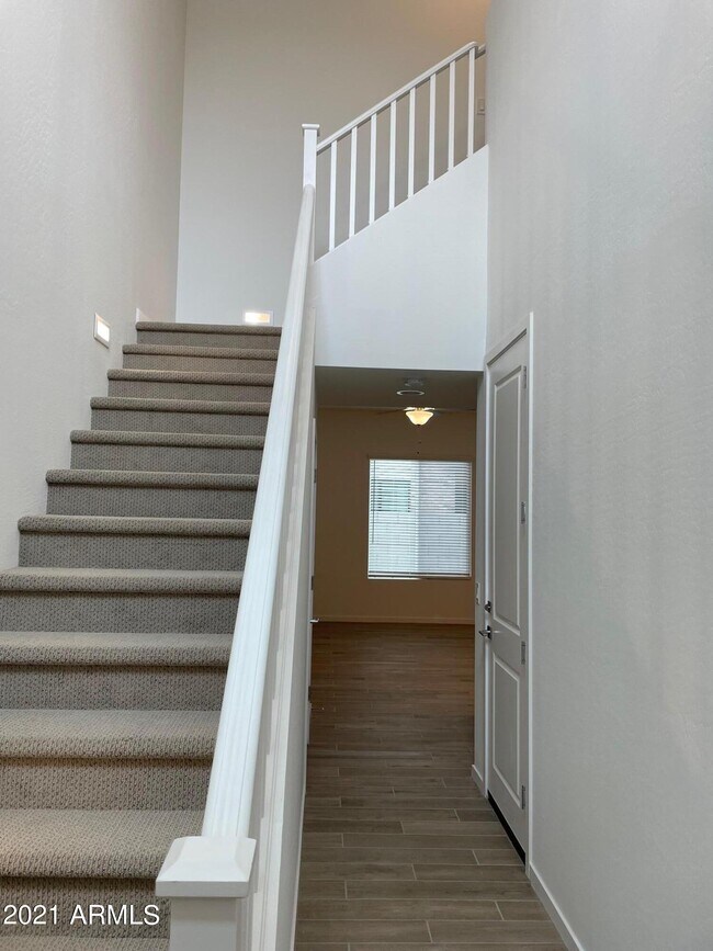 Foto del edificio - 901 S Smith Rd