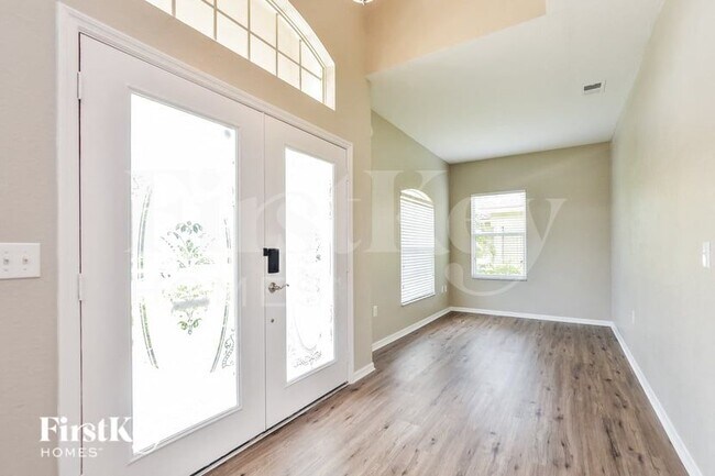 Foto del edificio - 1397 Normandy Heights Cir
