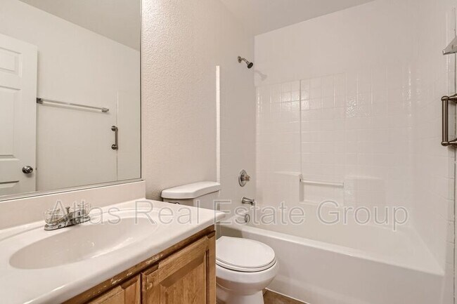 Building Photo - 8348 W Wildwood Glen Dr