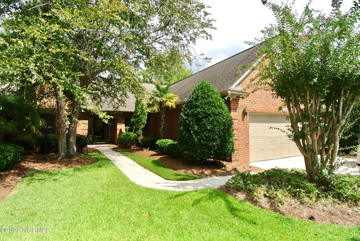 Primary Photo - 403 Village Green Ct