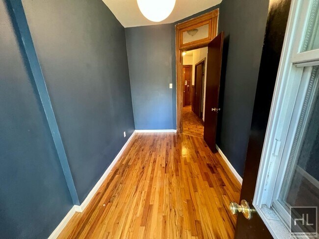 Foto del edificio - 6 AVENUE