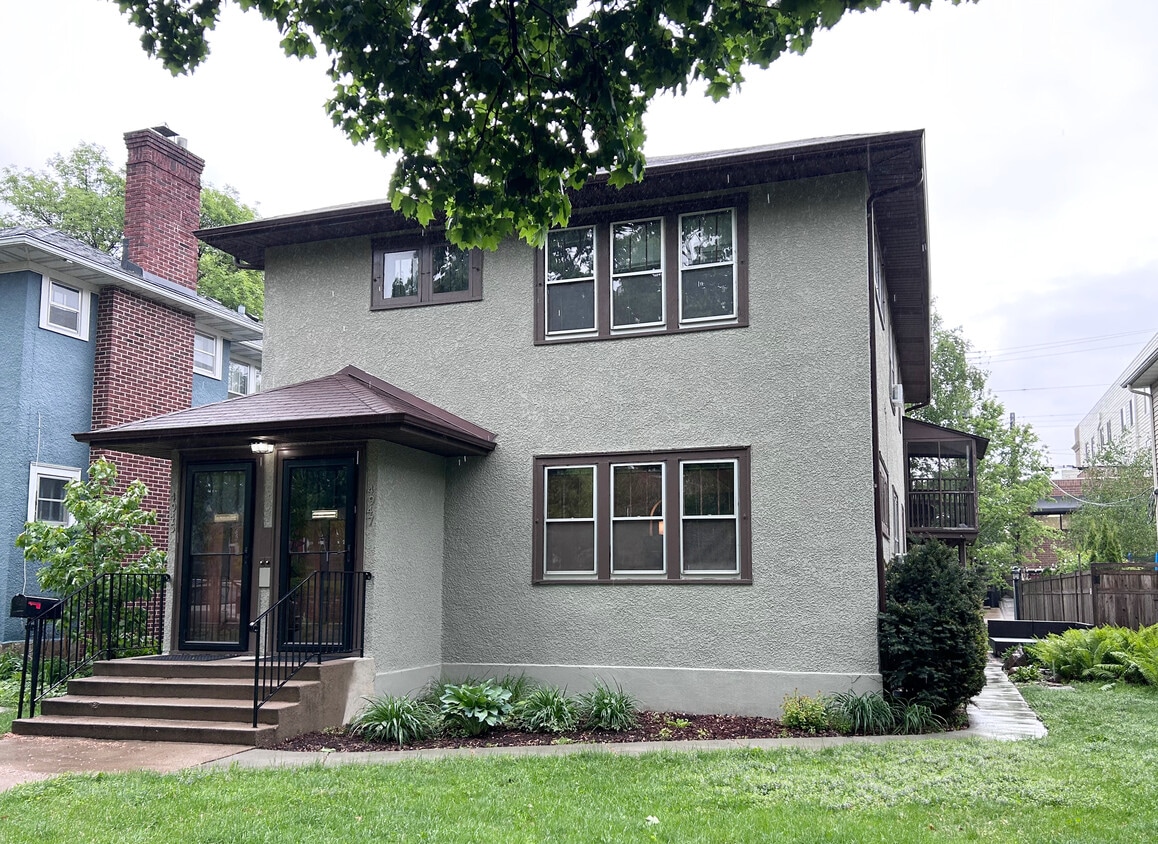 Exterior Front - 4947 York Ave S