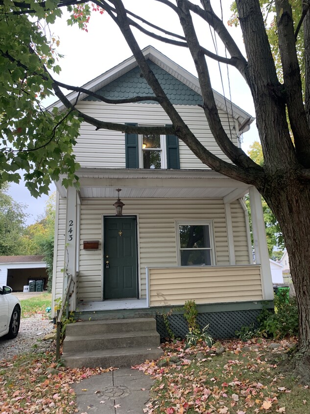 Primary Photo - 243 19th St NW