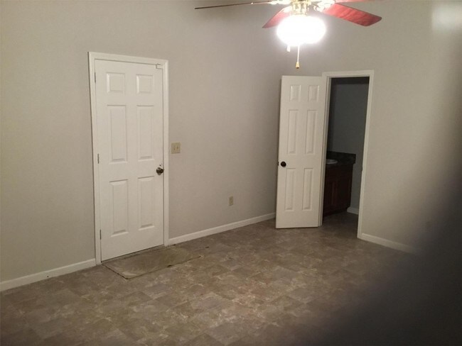 Foto del edificio - 6647 Steeplechase Dr NW