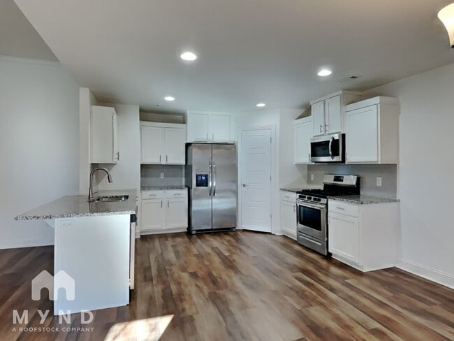 Foto del edificio - 5807 SW Teppee Ave